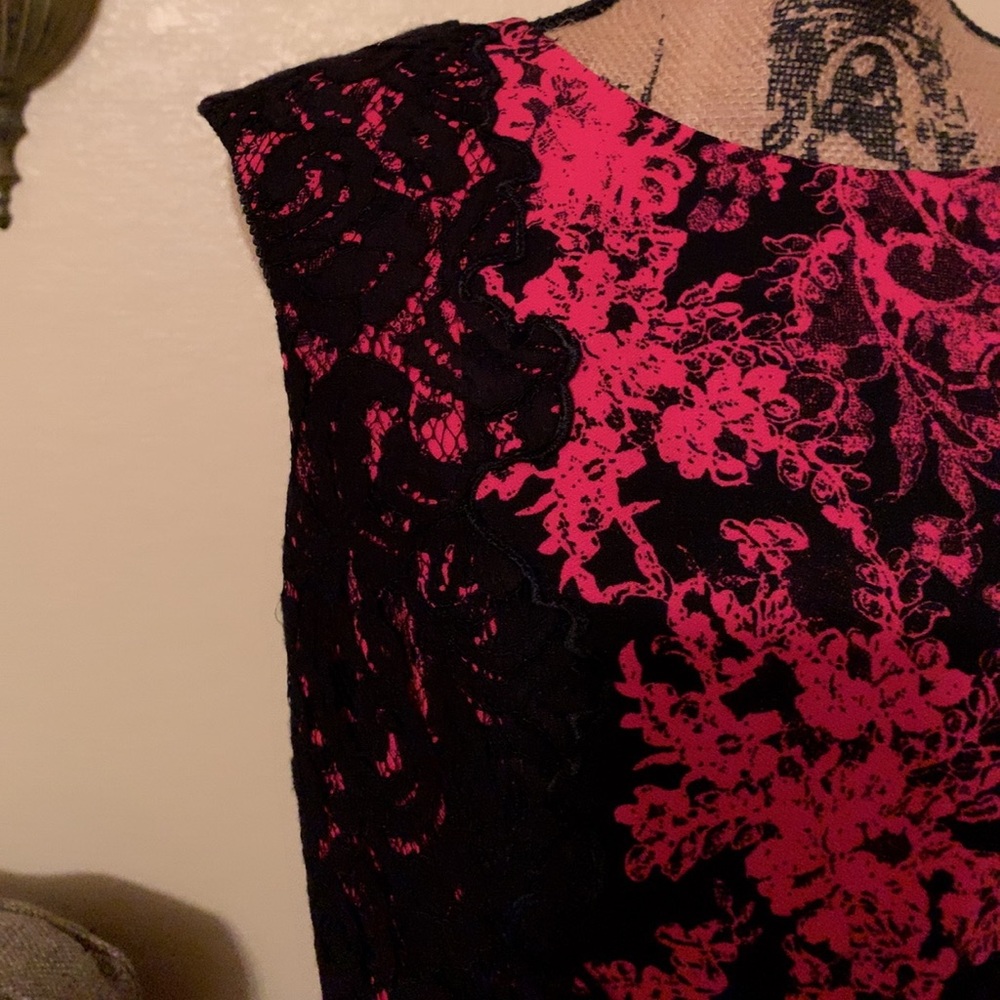 🚫SOLD🚫ADRIANNA PAPELL BEAUTIFUL DRESS 💯♥️ - Picture 5 of 8